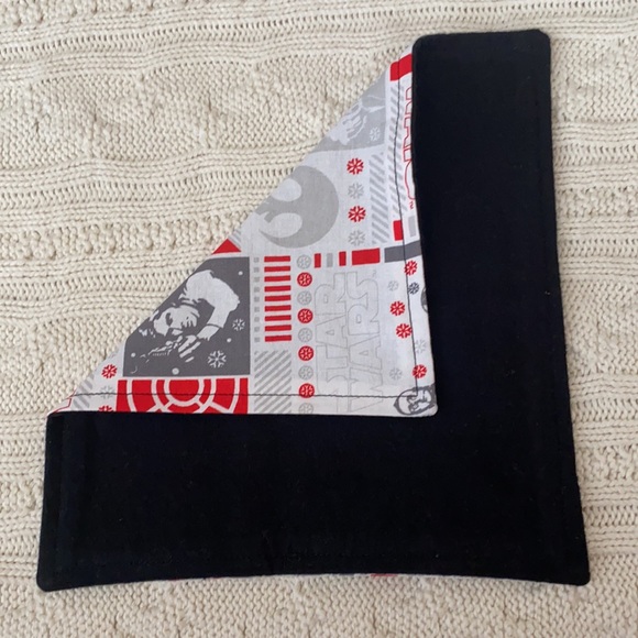 Merry Force Be With You Cloth Dinner Napkins, 4 pc - Picture 3 of 3